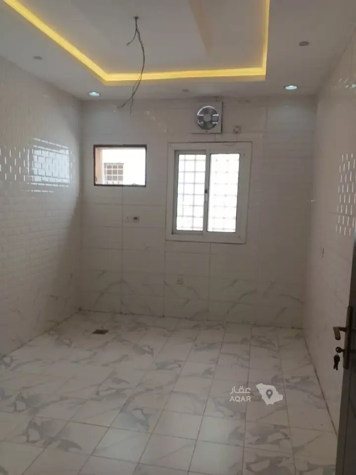 4 bedroom apartment in Al Sanabel, Jeddah 6