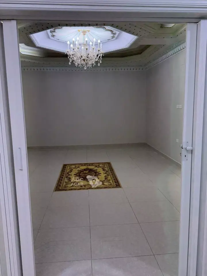 4 bedroom apartment in Al Faisaliyyah, Jeddah 4