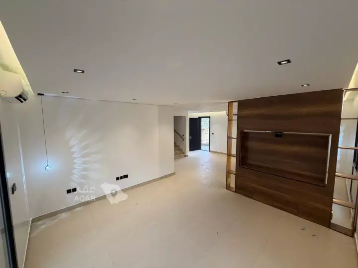 4 bedroom villa in Sidrah, Riyadh 8