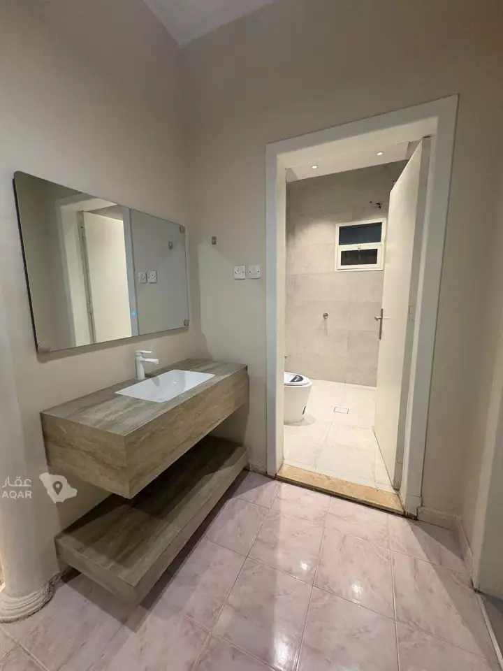 3 bedroom villa in Ishbiliyah, Riyadh 18