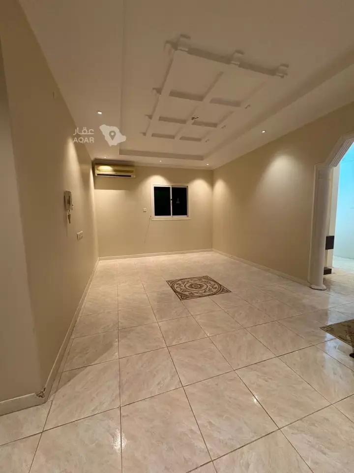 3 bedroom villa in Ishbiliyah, Riyadh 9
