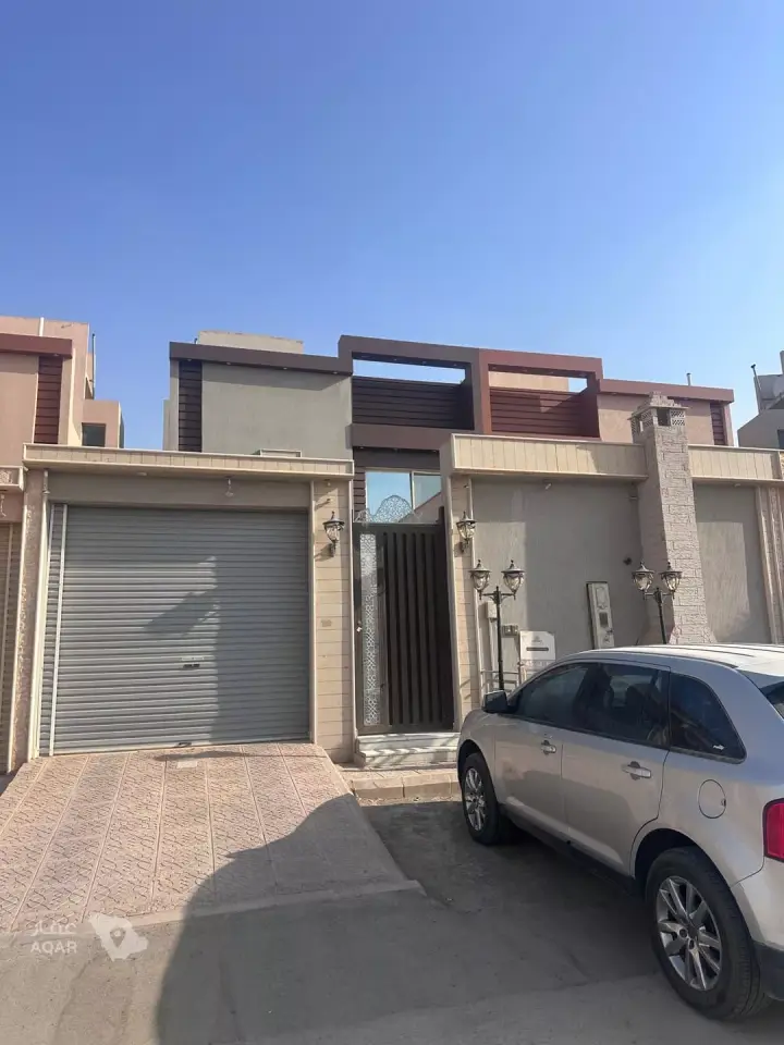 4 bedroom villa in Okaz, Riyadh 2
