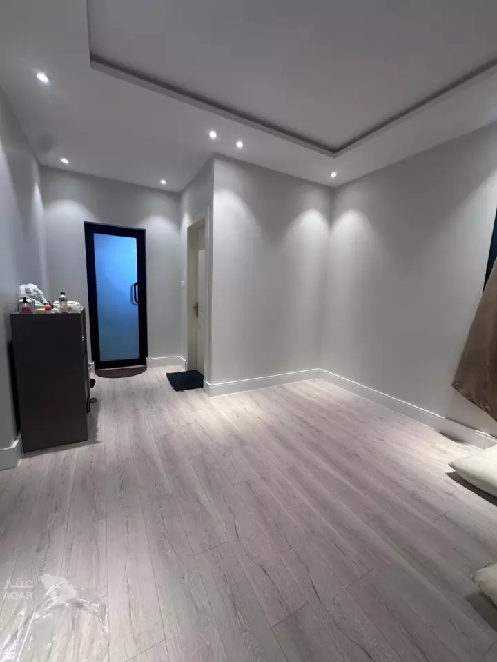 4 bedroom villa in Okaz, Riyadh 13