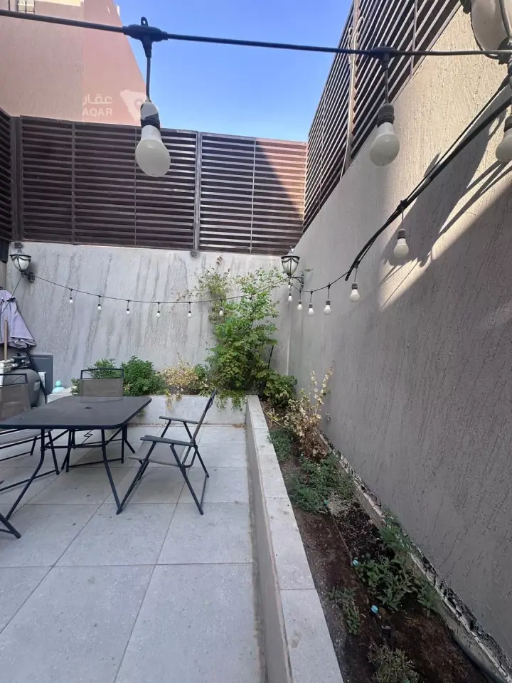 4 bedroom villa in Okaz, Riyadh 14