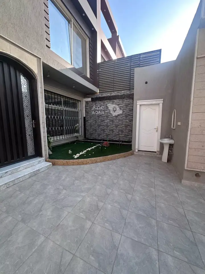4 bedroom villa in Okaz, Riyadh 3