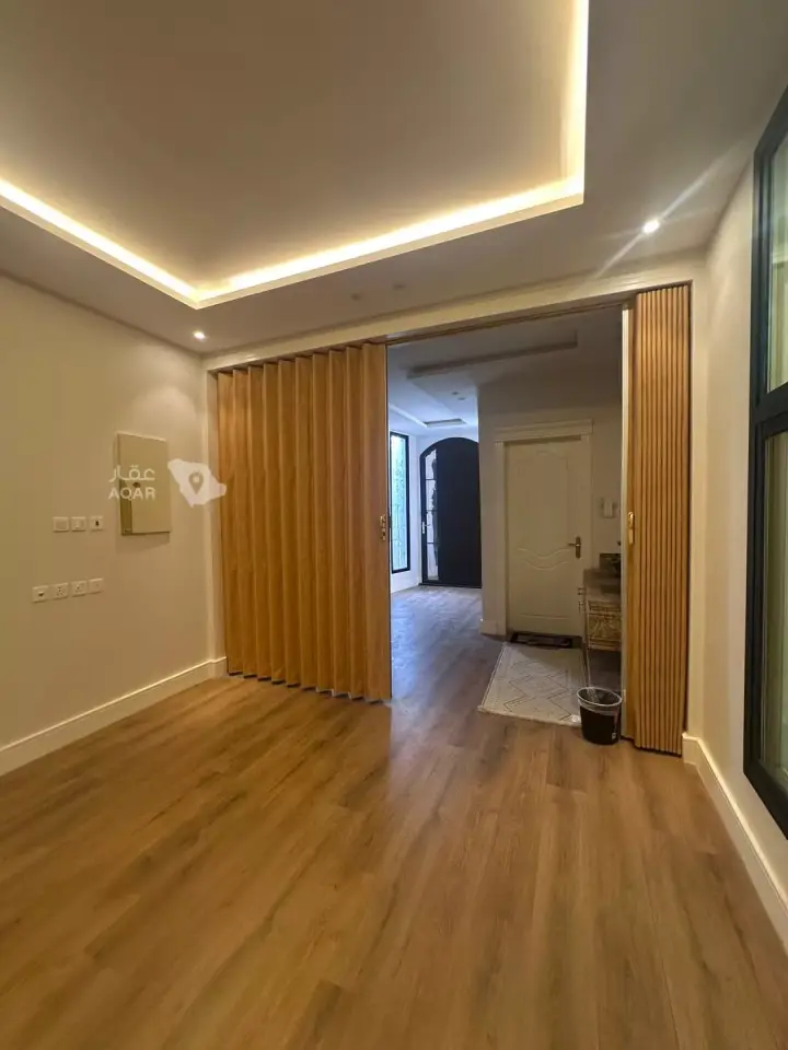 4 bedroom villa in Okaz, Riyadh 8