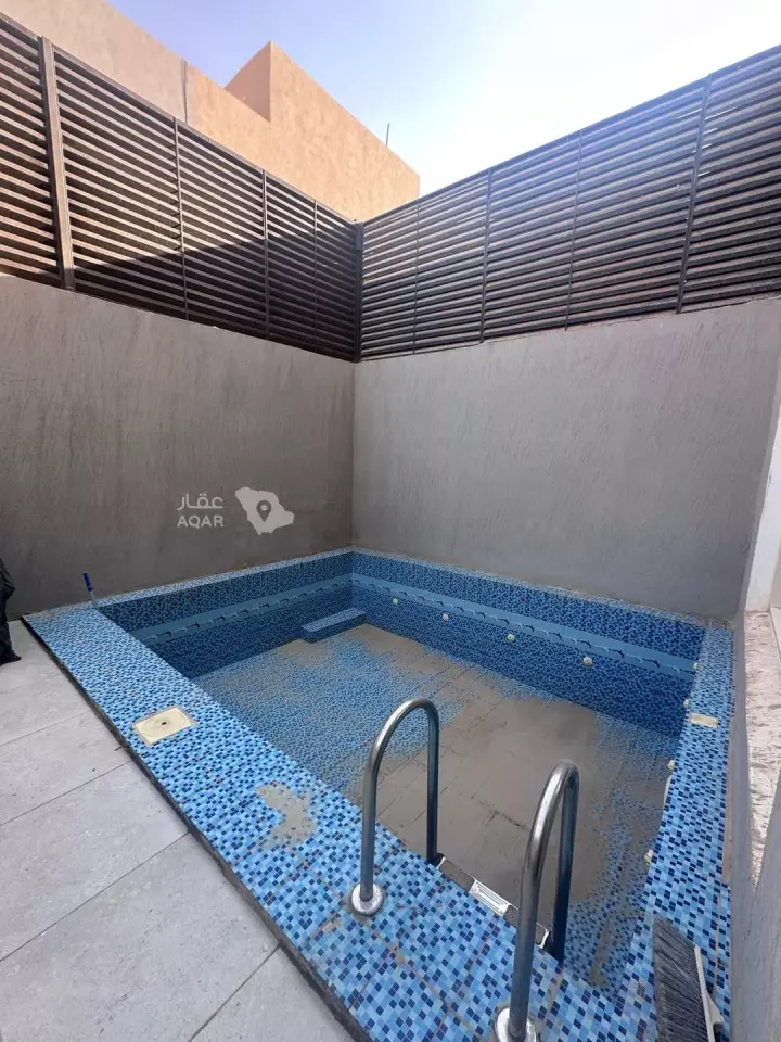 4 bedroom villa in Okaz, Riyadh 10