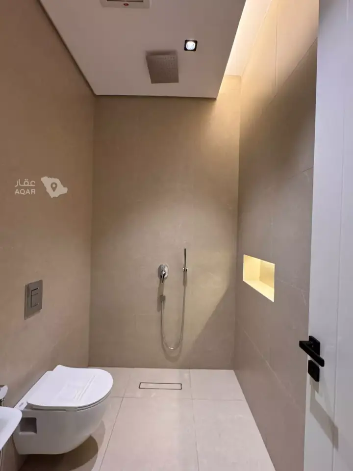 30 bedroom building in Al Aridh, Riyadh 6