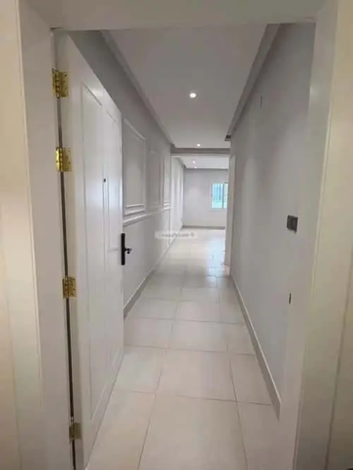 4 bedroom apartment in Al Qairawan, Riyadh 11