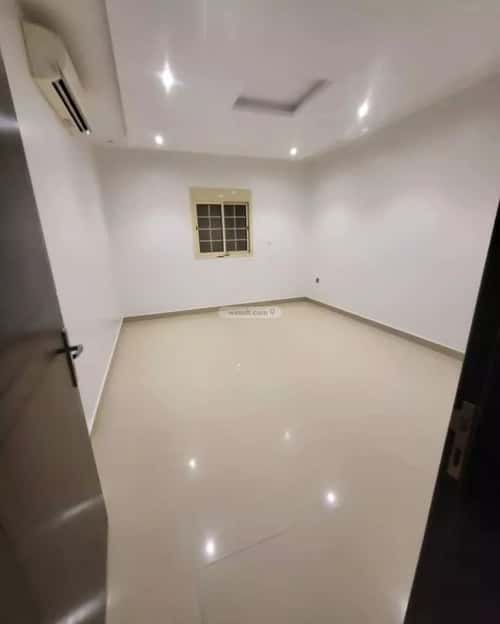 4 bedroom apartment in Irqah, Riyadh 9