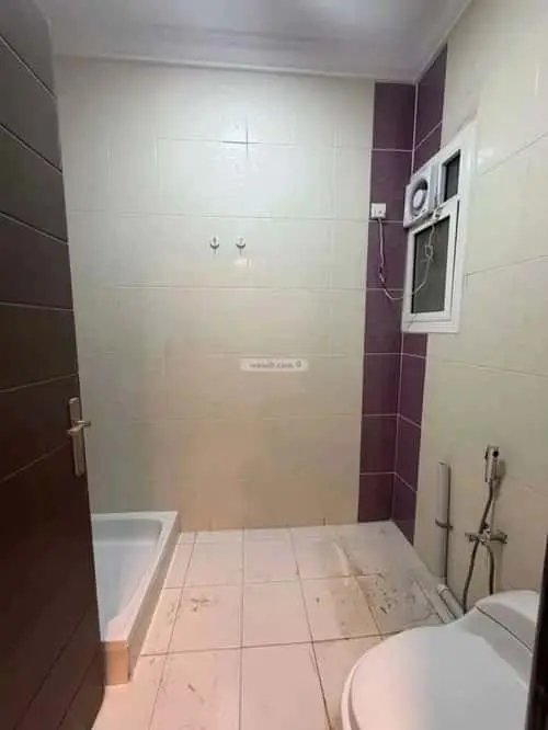 4 bedroom apartment in Al Nuzhah, Riyadh 7
