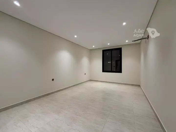 2 bedroom apartment in Al Shati, Jazan 3