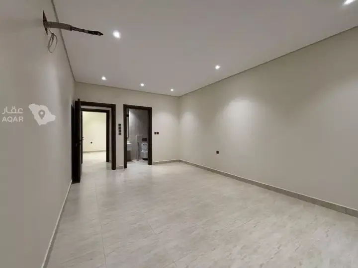 2 bedroom apartment in Al Shati, Jazan 4