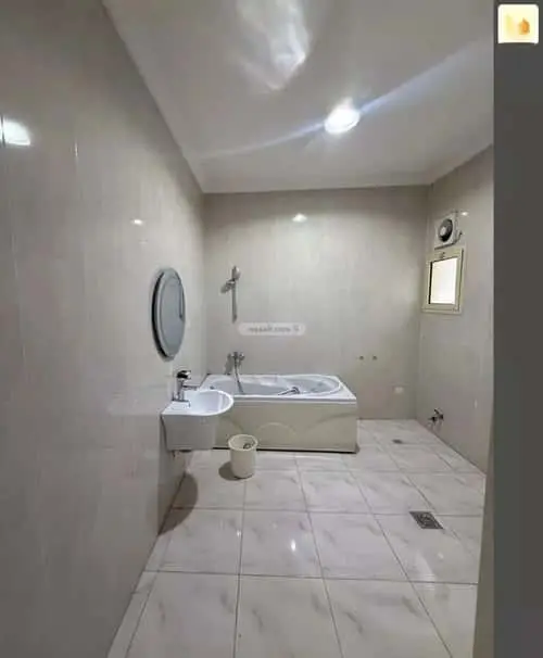 6 bedroom villa in Al Marwa, Jeddah 3