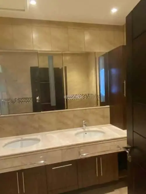 7 bedroom villa in Al Khalidiyyah, Jeddah 2