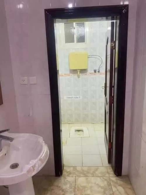 4 bedroom apartment in Al Ranuna, Madinah 5