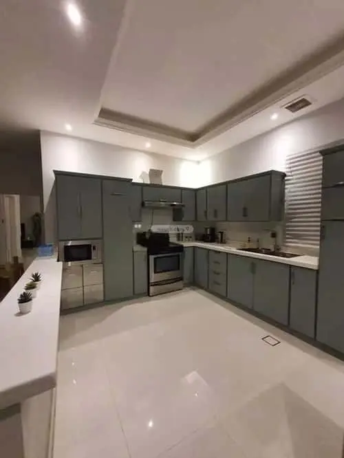 4 bedroom apartment in Al Qairawan, Riyadh 8