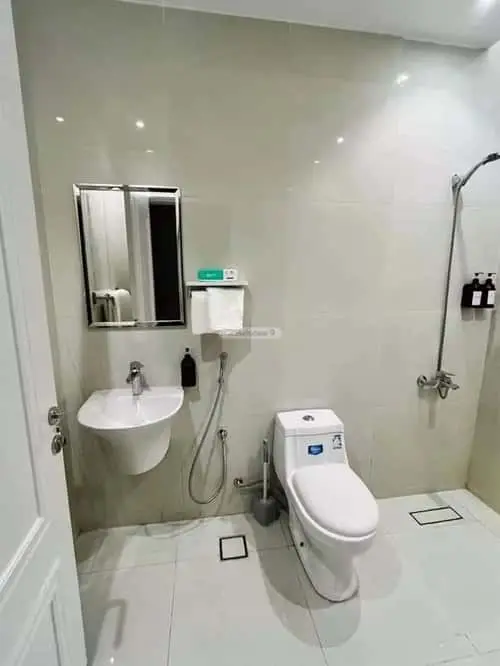 4 bedroom apartment in Al Qairawan, Riyadh 7