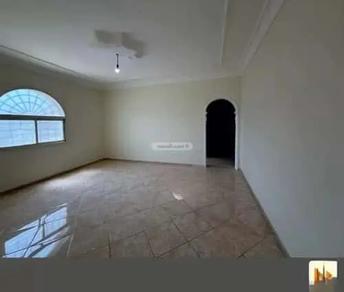 4 bedroom apartment in Al Safaa, Jeddah 3
