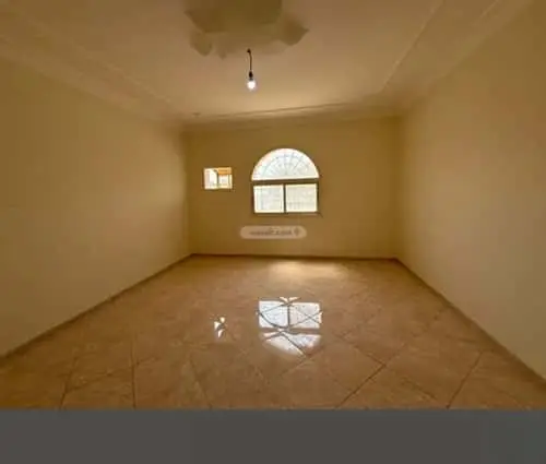 4 bedroom apartment in Al Safaa, Jeddah 6