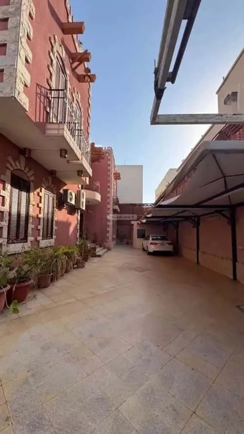5 bedroom villa in Al Basateen, Jeddah 10