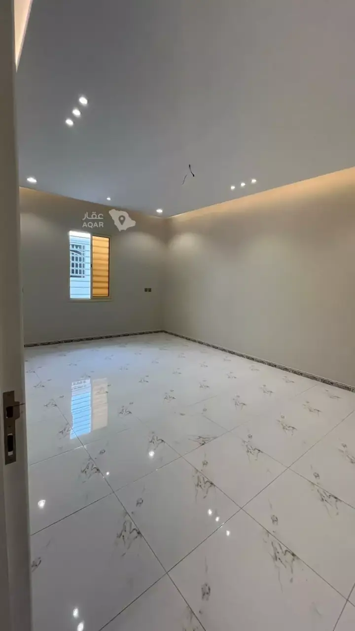 5 bedroom apartment in Al Nahda, Khamis Mushait 4