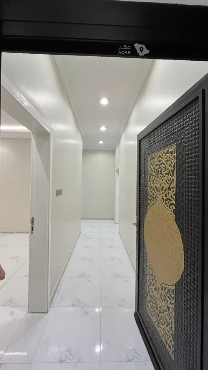 5 bedroom apartment in Al Nahda, Khamis Mushait 9