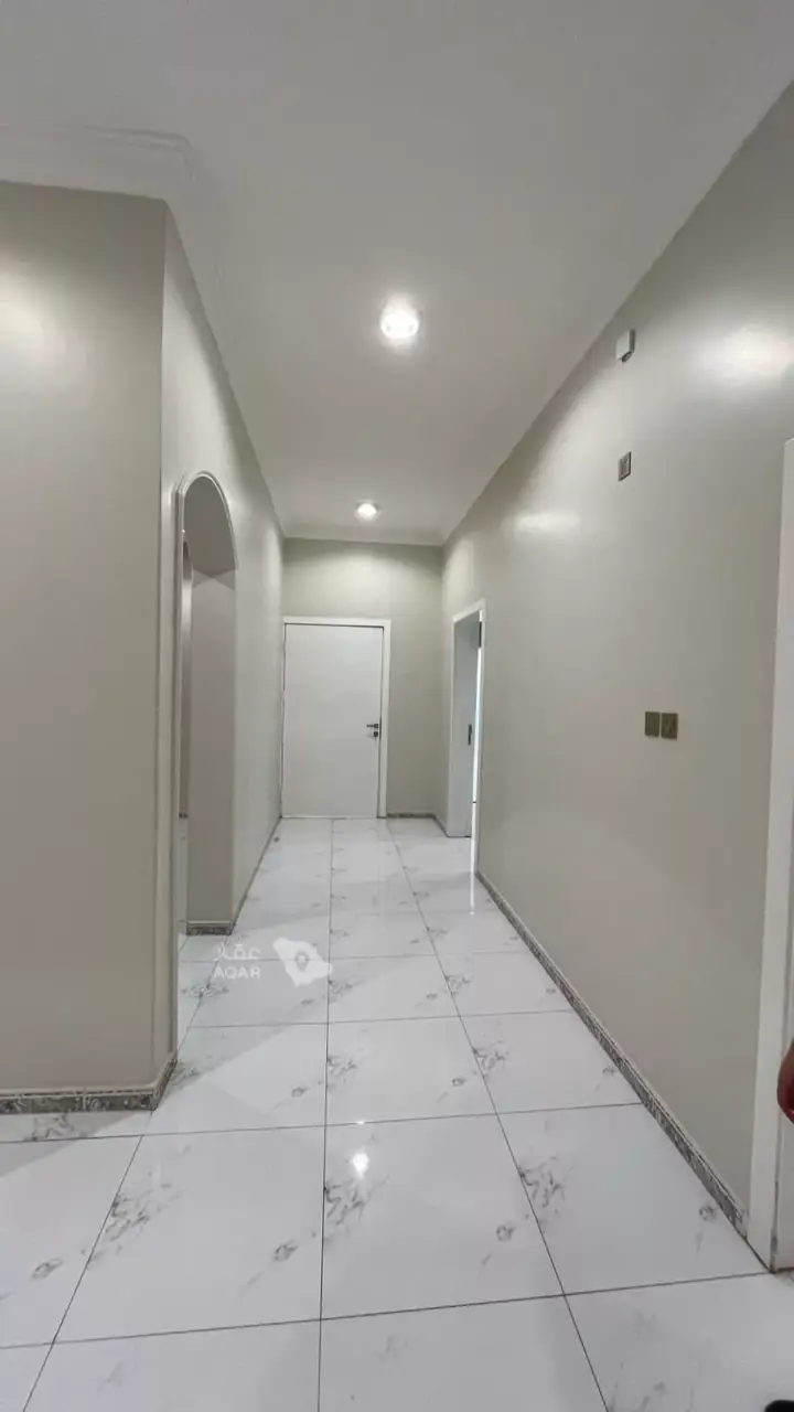 5 bedroom apartment in Al Nahda, Khamis Mushait 18