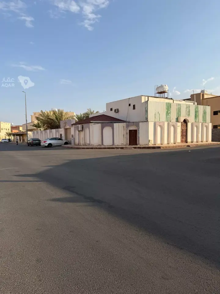 5 bedroom villa in Sikkat Al Hadeed, Madinah