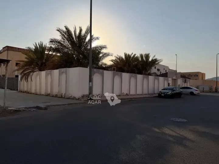 5 bedroom villa in Sikkat Al Hadeed, Madinah 3