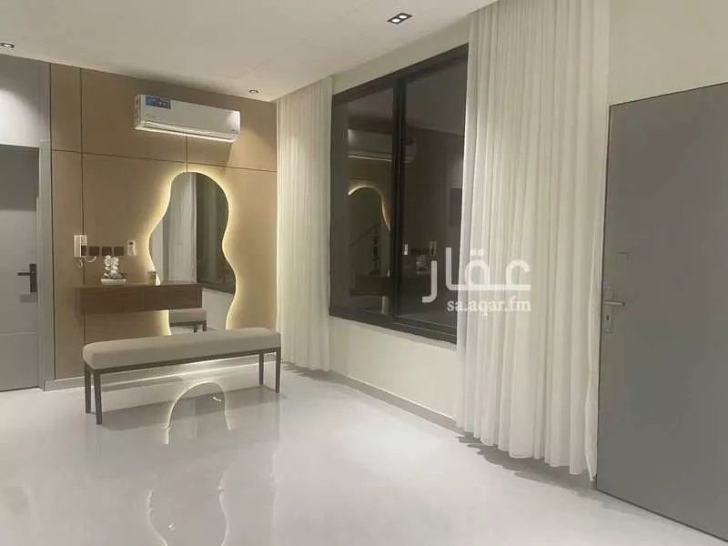فيلا 5 غرف في عكاظ 3
