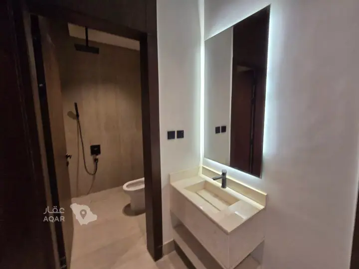 5 bedroom villa in Al Hazm, Riyadh 5