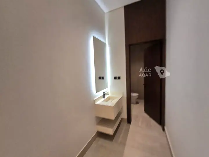 5 bedroom villa in Al Hazm, Riyadh 8