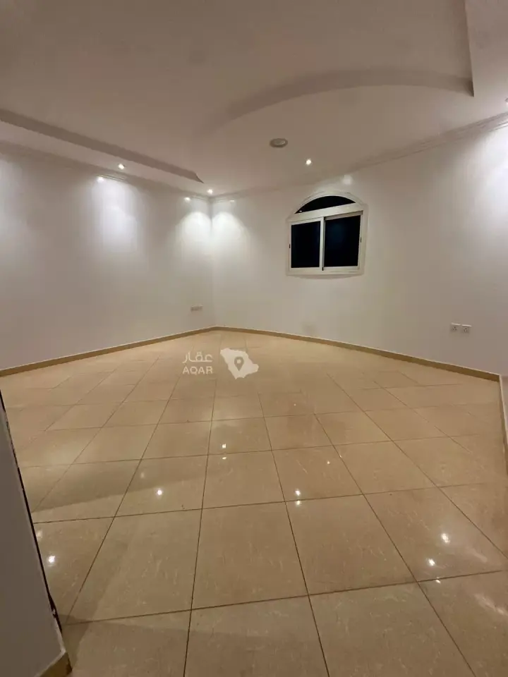فيلا 4 غرف في الربوة، الرياض 11