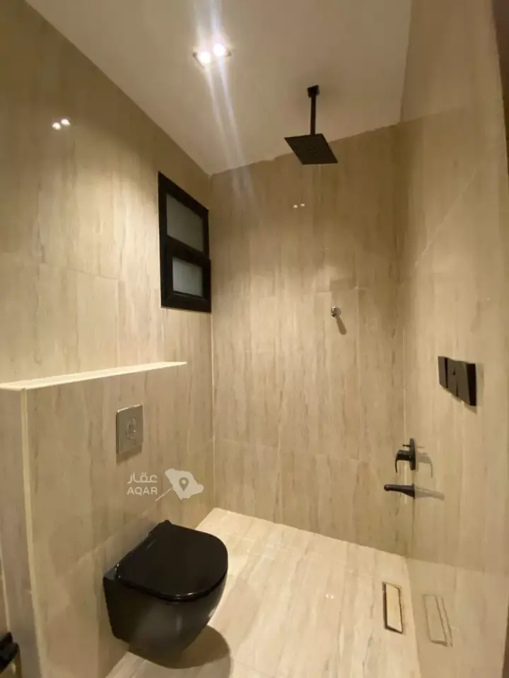 6 bedroom building in Al Yarmouk, Riyadh 12