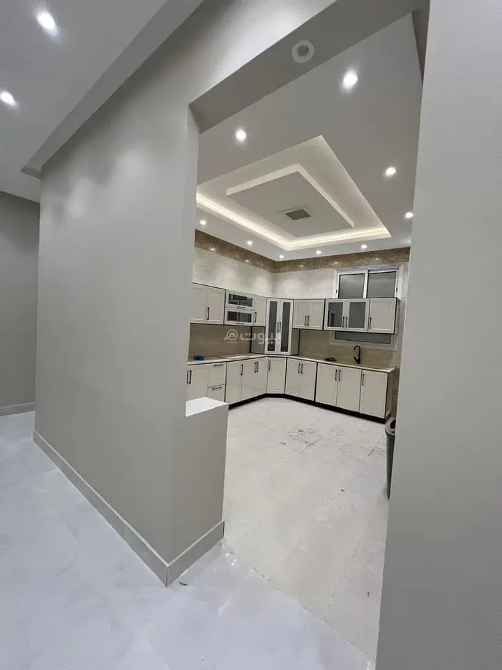4 bedroom apartment in Qurtubah, Riyadh 6