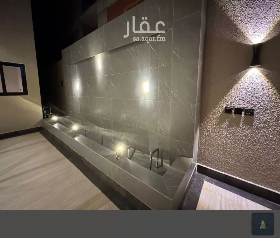 فيلا 9 غرف في الملك فهد 15