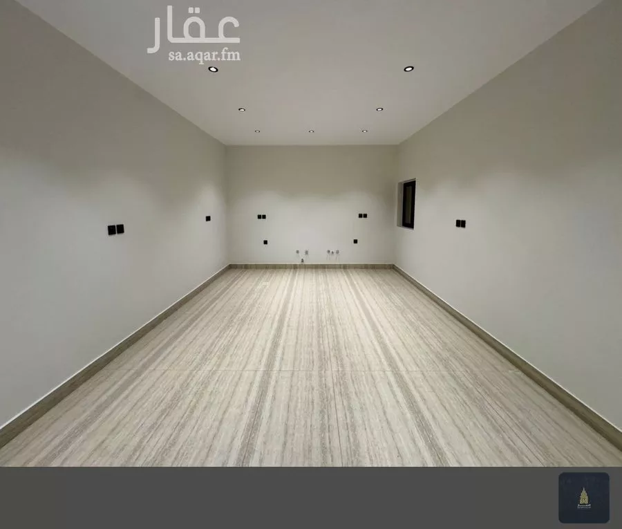 فيلا 9 غرف في الملك فهد 17