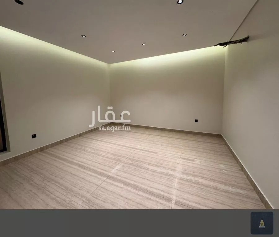 فيلا 9 غرف في الملك فهد 24