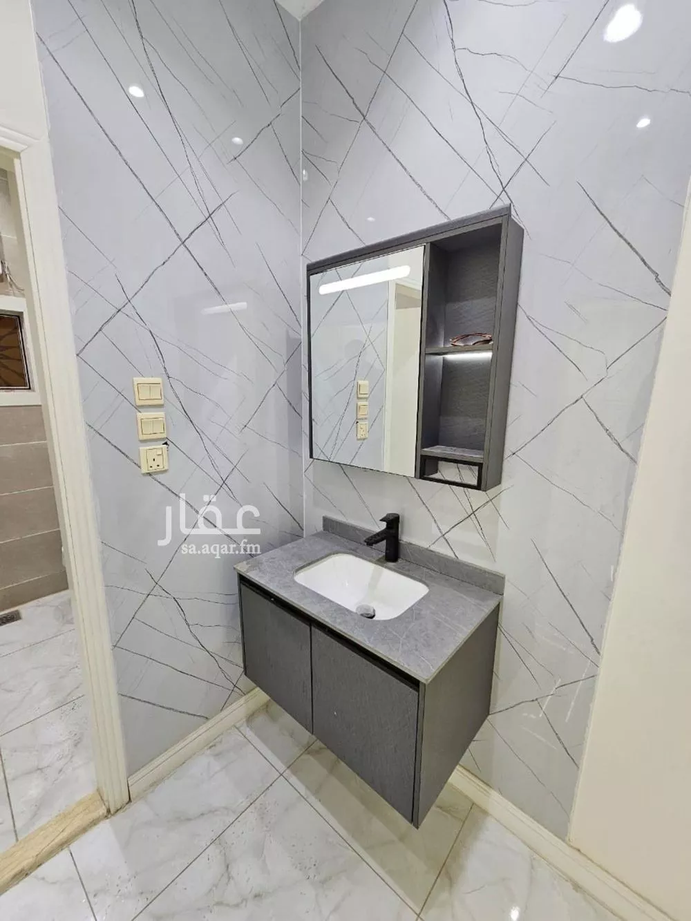 7 bedroom villa in Al Nawariyyah 7