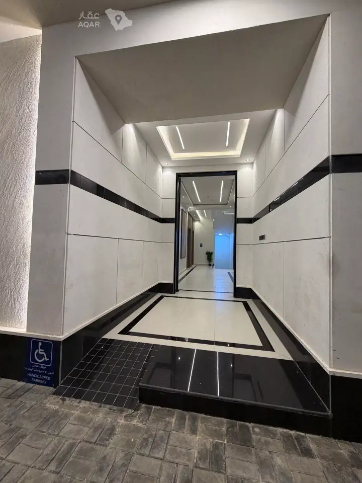 4 bedroom apartment in Al Maizilah, Riyadh 6