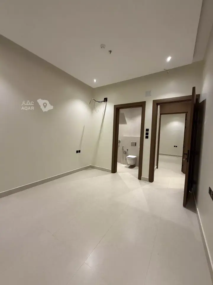 4 bedroom apartment in Al Maizilah, Riyadh 13
