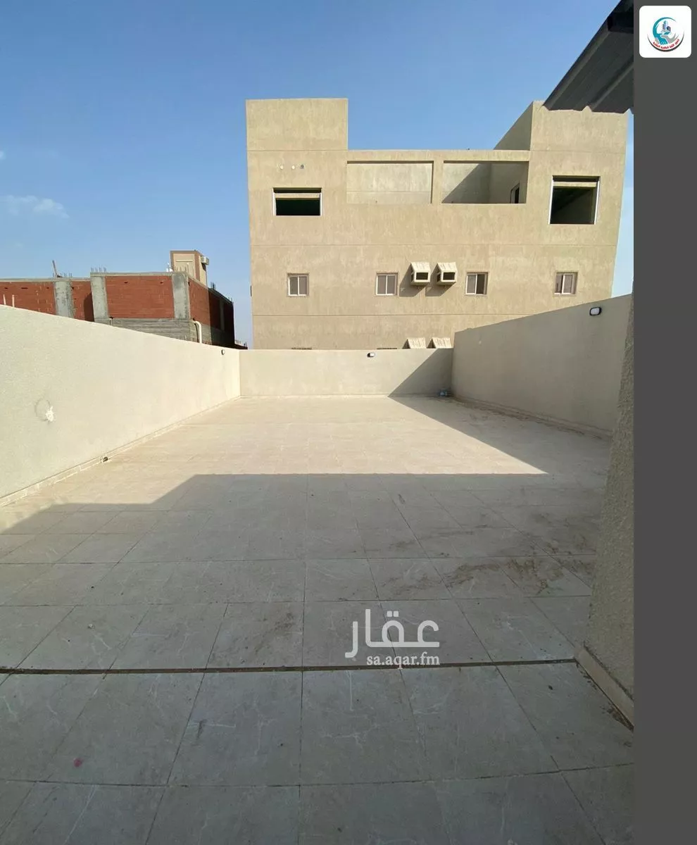 8 bedroom villa in King Fahd 11