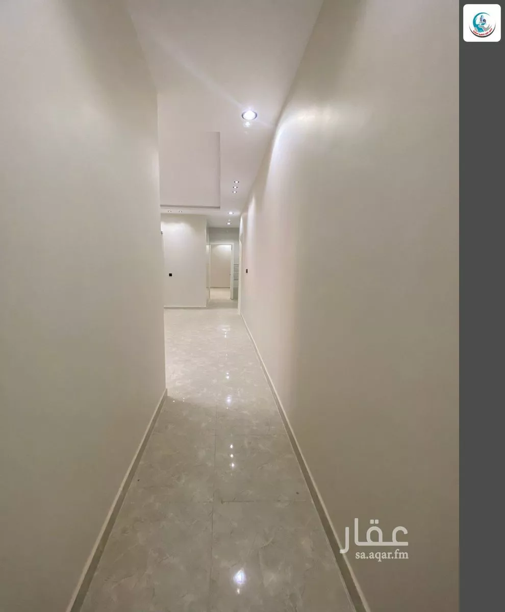 8 bedroom villa in King Fahd 13