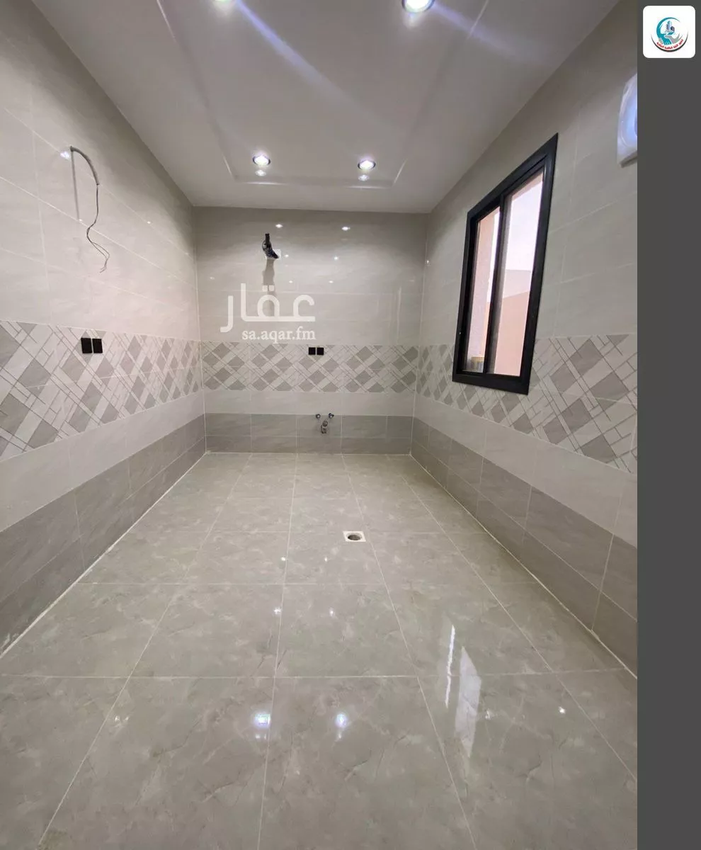 8 bedroom villa in King Fahd 8