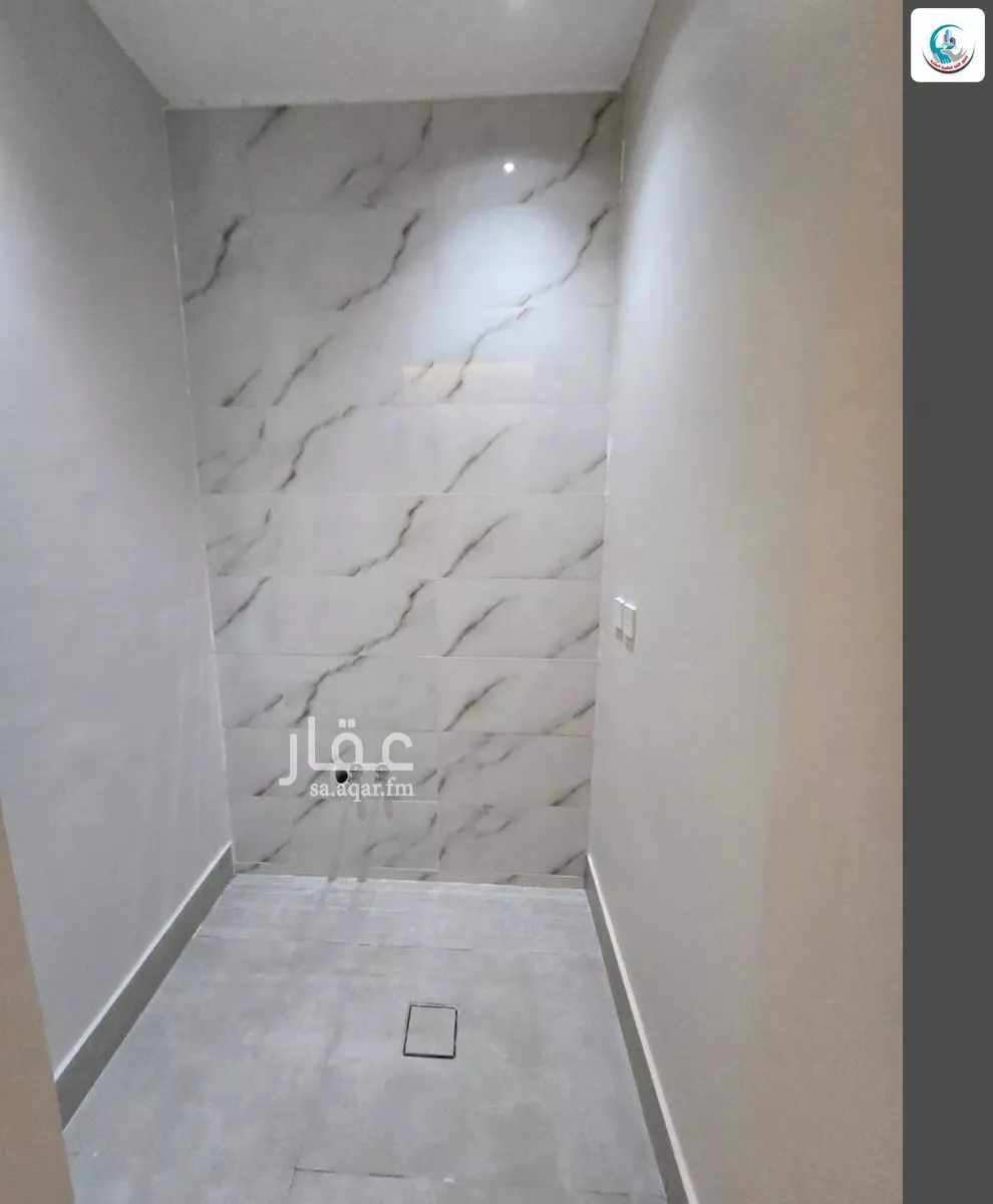 فيلا 9 غرف في الملك فهد 21