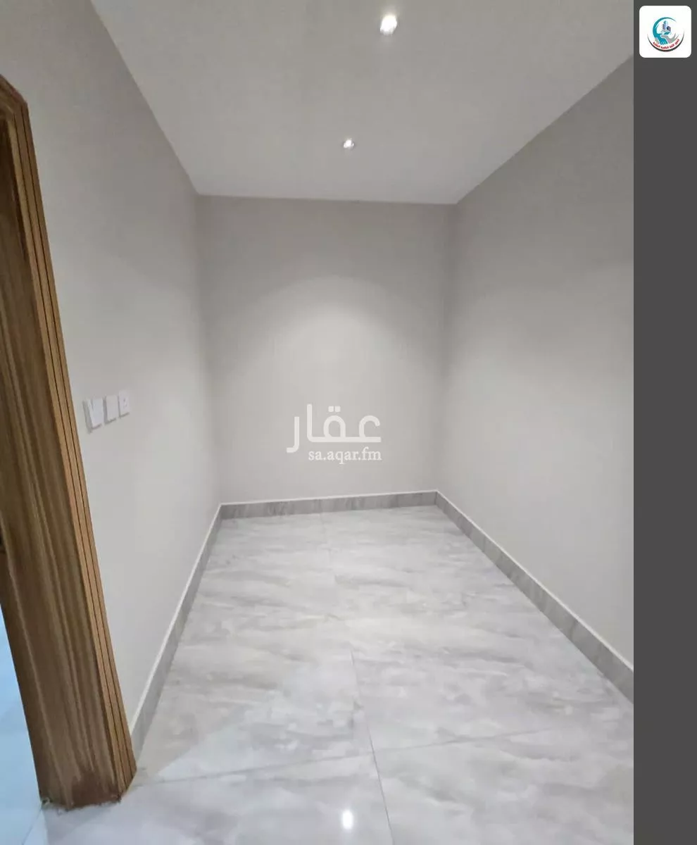 فيلا 9 غرف في الملك فهد 24