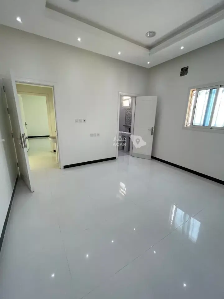 4 bedroom villa in Tuwaiq, Riyadh 22