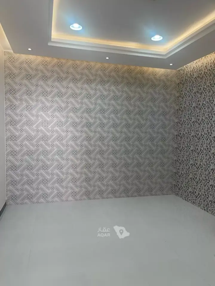 4 bedroom villa in Tuwaiq, Riyadh 9