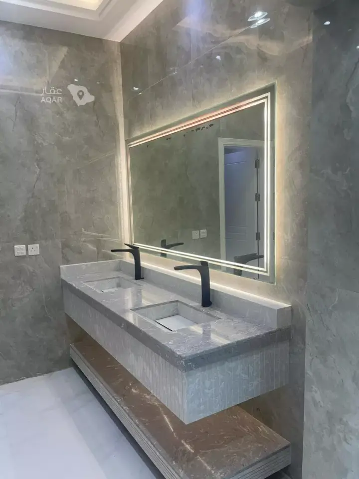 4 bedroom villa in Tuwaiq, Riyadh 14